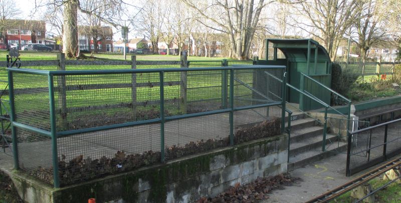 The entrance to the station, five steps and space to leave wheelchairs.